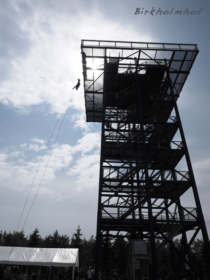 Renovierter Aussichtsturm am Großen Rabenberg in Tschechien